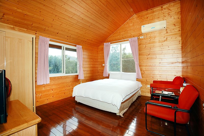 景觀兩人房（2F 雅房）